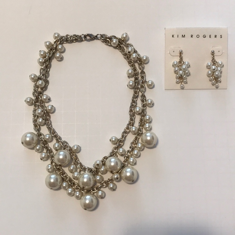Faux Pearl and Gold Necklace
